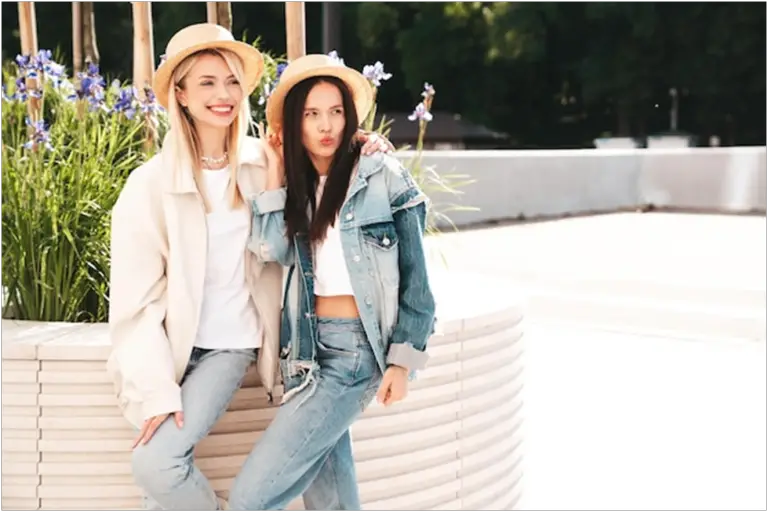 Casual Women’s Fashion Comfort and Style Combined Casual Women’s Fashion Comfort and Style Combined