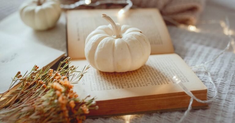 Halloween Home Decor: 10 Chic & Elegant Ideas for a Spooky-Stylish Home