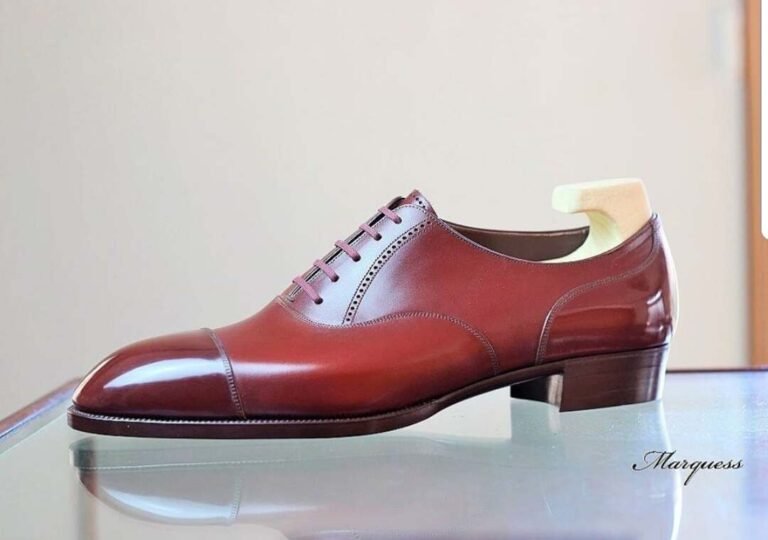 Why Men Refuse to Wear the Right Shoe Size