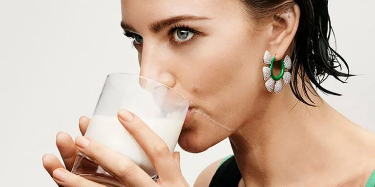 How To Make The Healthiest Skin-Friendly Summer Smoothie