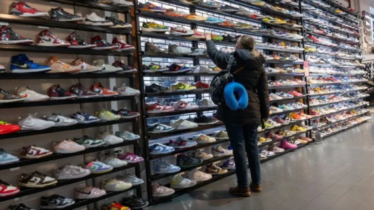 Shoe Prices Decline in May 2025 Despite Trump Tariff Worries