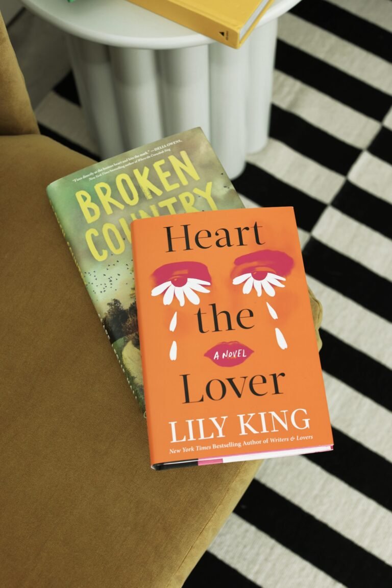 LITTLE THINGS TO LOVE, VOL. 20