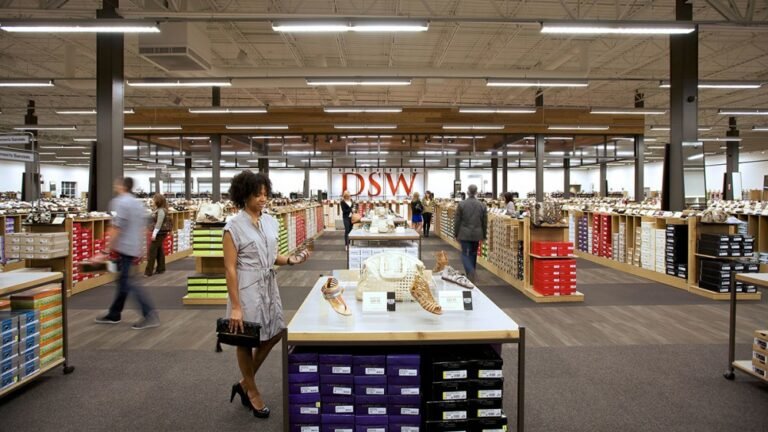 DSW Parent Confirms New Round of Layoffs